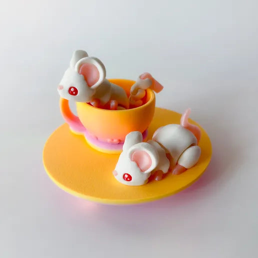 Mouse Flexi and  Yellow Tea Set